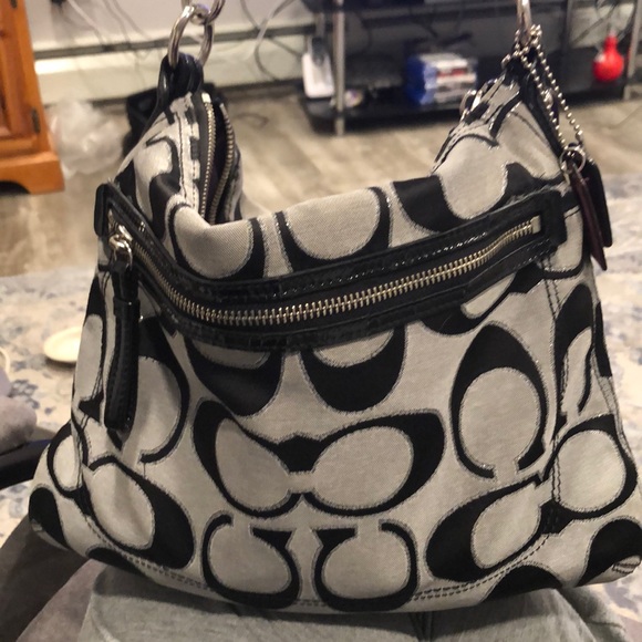 Coach Handbags - Authentic Coach shoulder bag